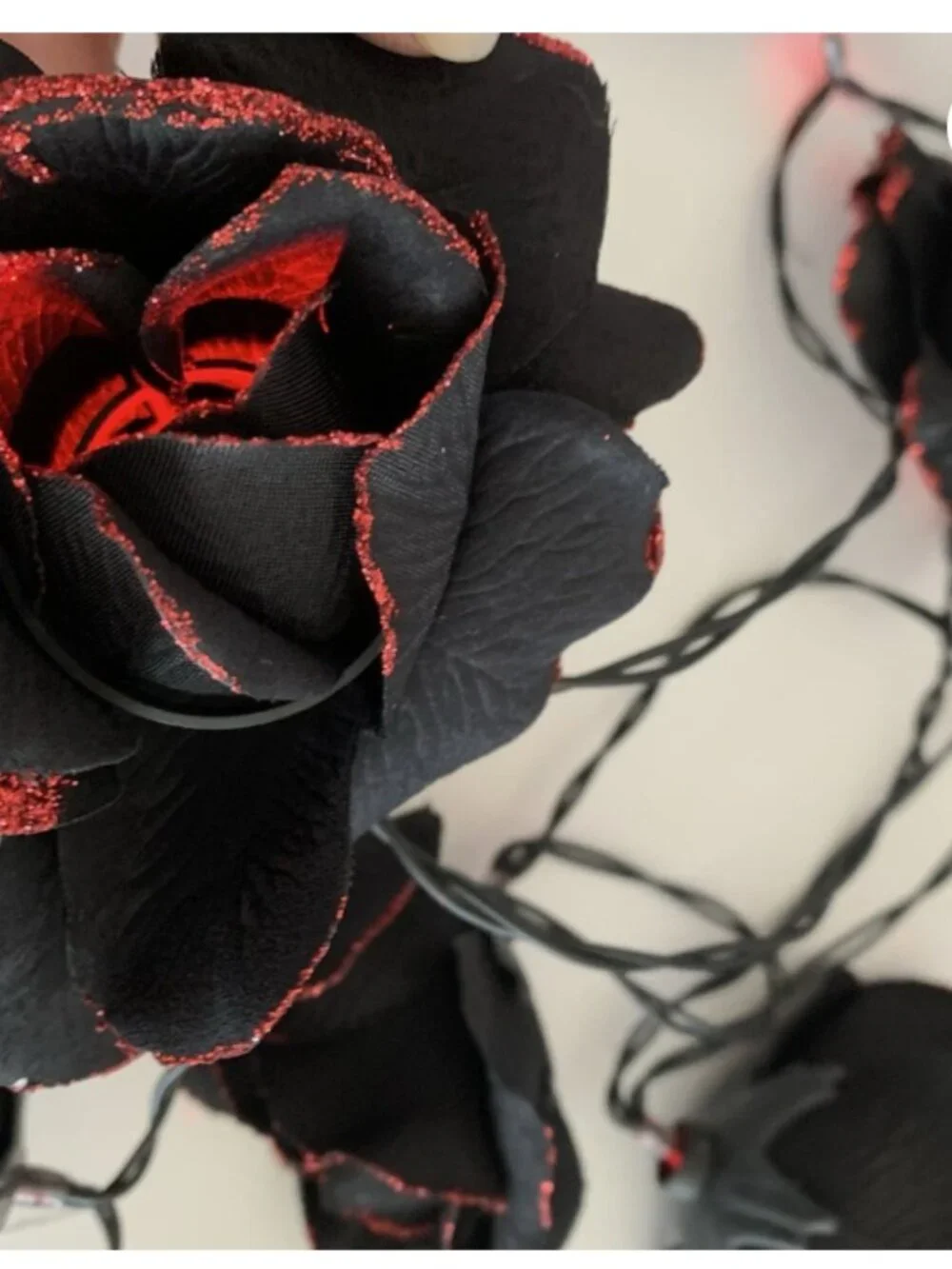 Black Roses w/ Red Glitter Edges (lights up) 6ft Garland, Goth, Halloween